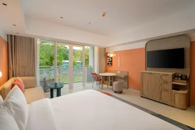 Deluxe-Familiensuite mit King-Size-Bett — Centara Karon Resort Phuket